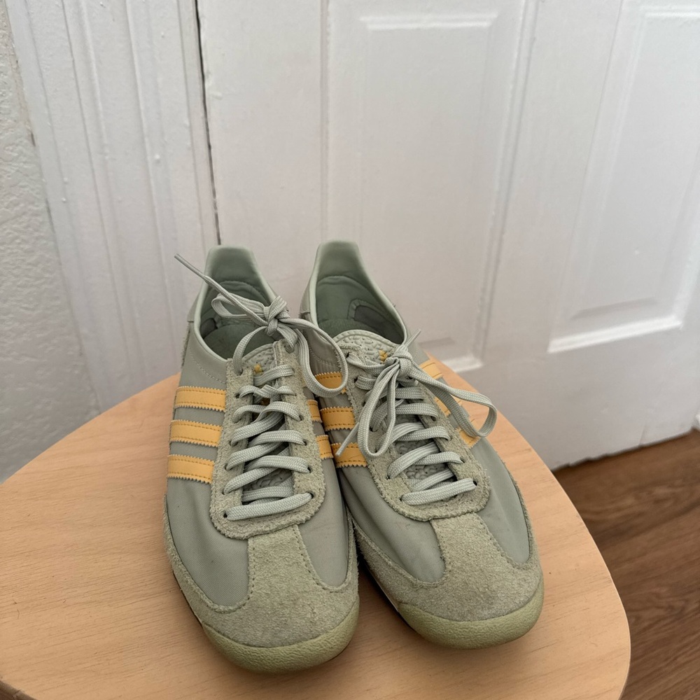 Adidas SL 72 OG Sneakers in light green / yellow
